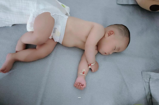 北票怀孕肚子撑的难受